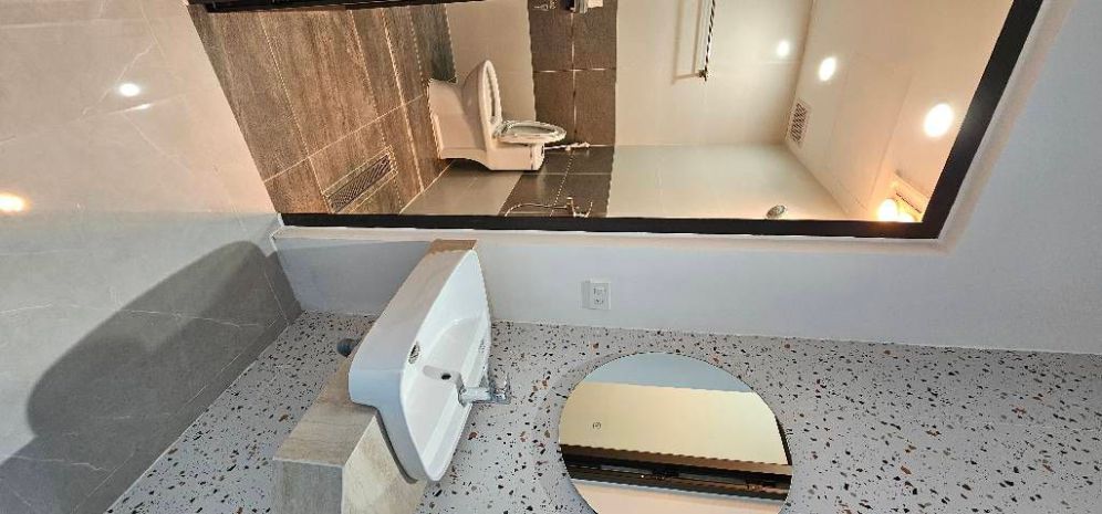 Bán nhà ngõ 74 thượng thanh 53m x 5t thang máy mới tinh, 7425068