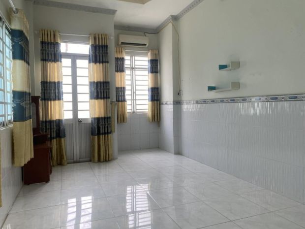 Bán nhà 2 tầng trung tâm biên hòa,shr đường ô tô,ngay tỉnh 7426303