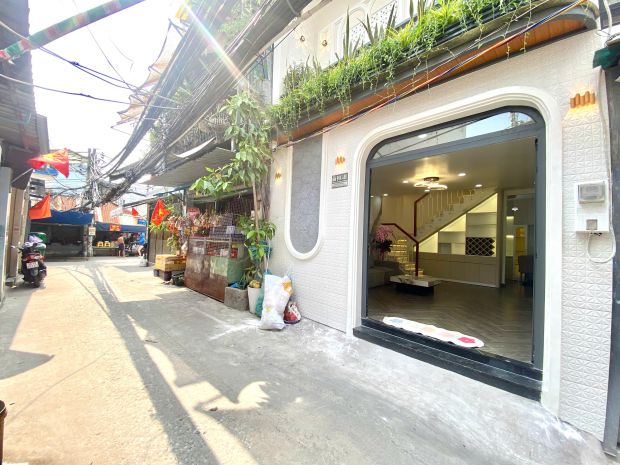 Cần bán nhà mới hoàn thiên q7 full nội thất đẹp 7426613