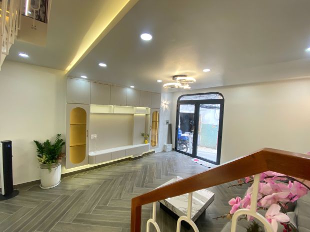 Cần bán nhà mới hoàn thiên q7 full nội thất đẹp 7426615