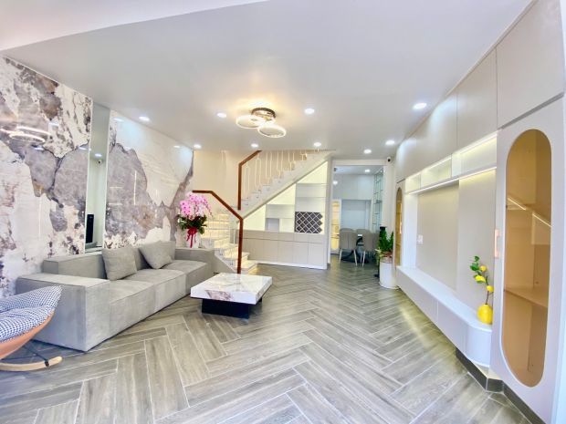 Cần bán nhà mới hoàn thiên q7 full nội thất đẹp 7426616