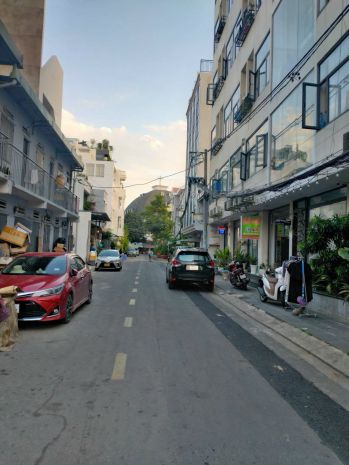 Bán biệt thự cũ tiện xây mới   duong nguyễn ư dĩ, thảo điền 7427179