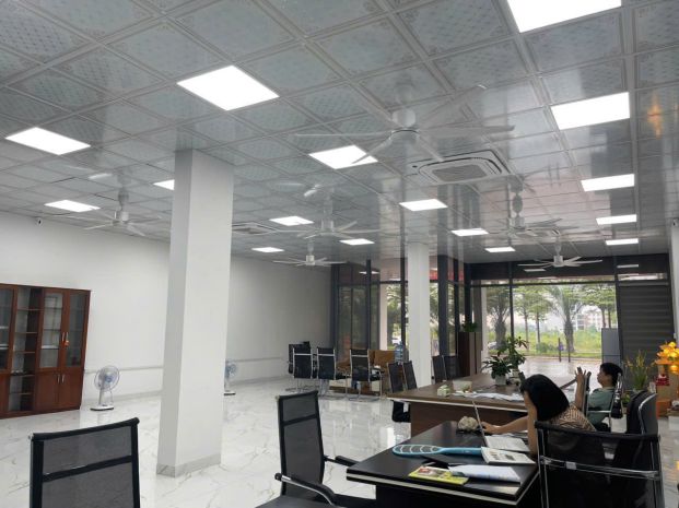 Cho thuê tòa nhà văn phòng 9 tầng - mặt tiền rộng - vỉa hè 7428066