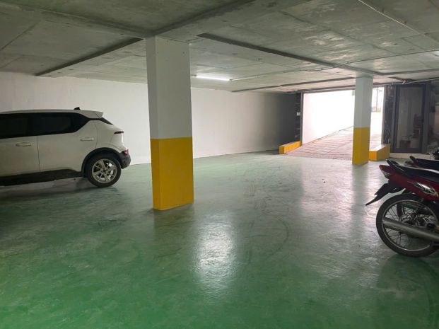 Cho thuê tòa nhà văn phòng 9 tầng - mặt tiền rộng - vỉa hè 7428067