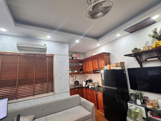 Chính chủ cho thuê căn góc 2pn  2wc tầng trung ct12c kim 7430275