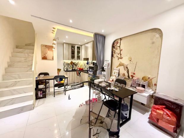 Thầy vũ trường thpt chuyên trần đại nghĩa cần bán nhà gấp về 7430600