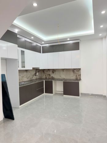 Bán nhà 4 tầng mặt đường hàng tổng  hải an  kinh doanh 7431306