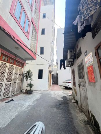 Nhà mới kính coong - lô góc - phân lô- ô tô đỗ cửa - thang 7434038