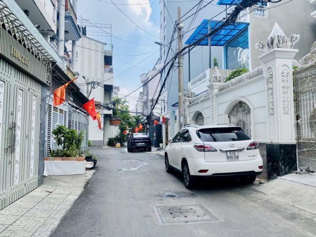 Tin thật 100 bán tòa chdv 250m2 x 50p tại quang trung - 7434446