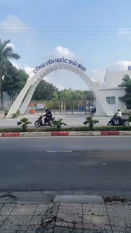 Cho thuê nhà mặt đường tp thái bình  đối diện công viên 7435724