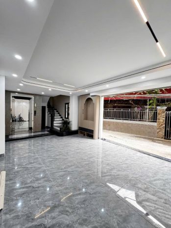 Bán nhà cổ linh 50m 6 tầng mt11.5m thang máy gara ô tô 12 tỷ 7435825