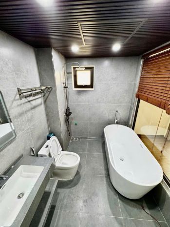 Bán nhà cổ linh 50m 6 tầng mt11.5m thang máy gara ô tô 12 tỷ 7435829