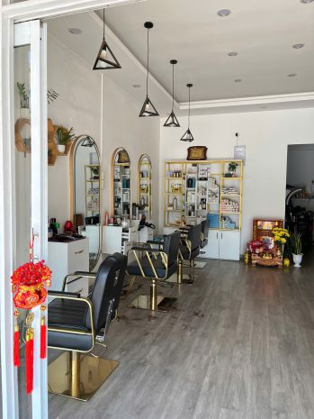 Cho thuê hoăc sang tiệm tóc có phòng ở lại tai lâm đông 7436426