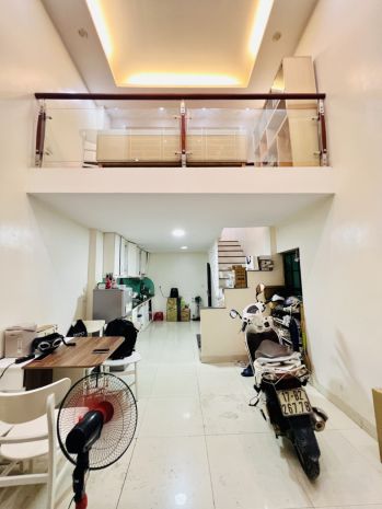 Nhà sát ga tàu điện hồ tùng mậu  dòng tiền cực đỉnh 7437012