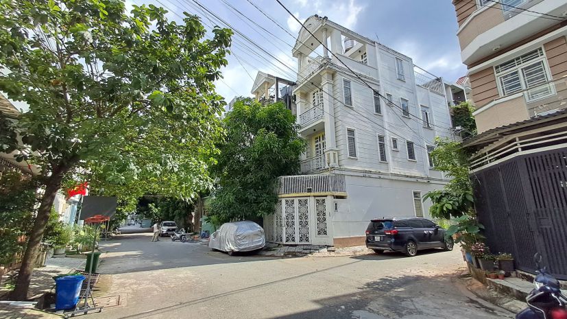 Chỉ 6.8 tỷ tl - nhà 3 tầng - ngay chợ bình triệu - hẻm 5m 7437728