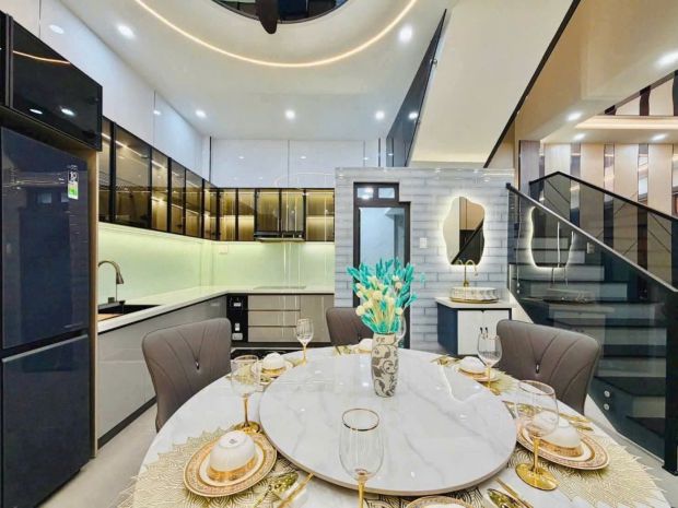 Nhà mới 100  hẻm 9m ô tô  tránh  khu vip gò vấp.  ngang 7438873