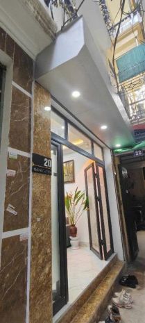 Cho thuê nhà nguyên căn mới xây  ngõ 139 tam trinh, hoàng 7439088