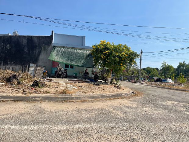 Bán lô gốc ngay kdc sát dự án 577 tân phước - lagi gần biển 7440489