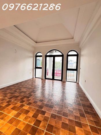Bán nhà phân lô - đức giang- 72m²  mt 4.2m  view hồ 7441458