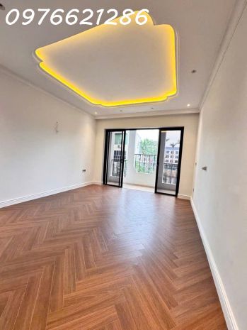 Bán nhà phân lô - đức giang- 72m²  mt 4.2m  view hồ 7441459