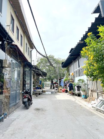 Nhà mới 2 tầng hẻm thẳng c4 đường phạm hùng,bình hưng 7443073