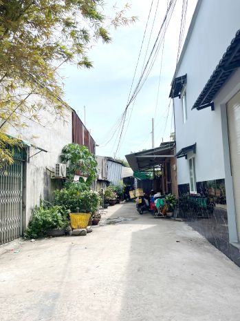 Nhà mới 2 tầng hẻm thẳng c4 đường phạm hùng,bình hưng 7443074
