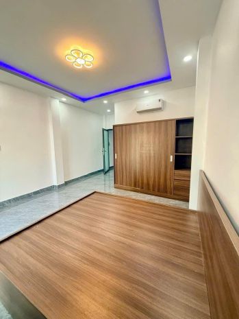 Hxh dương quảng hàm  p.5 gò vấp  4 tầng  chỉ 7.8 tỷ. 7443517