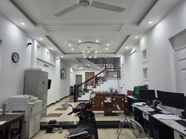 Bán nhà 3 tầng  vị trí đẹp phố phan kế bính, cam đường, 7451589