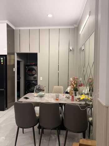 Chủ đi định cư  bán gấp trong tháng nhà đẹp đường hồ bá 7452278