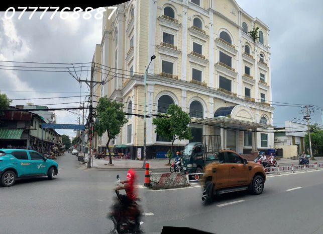 Tòa nhà 2mt 307 - 309 lê văn quới hầm 6 tầng, 2056m2 đất, 7452640