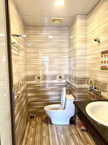 Cho thuê gấp nhà 3 tầng làm văn phòng kinh doanh  p. hàm 7453022