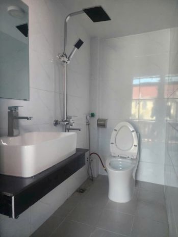 Chỉ hơn 2ty có ngay căn nhà 2 tầng sát đan phượng. 7454007