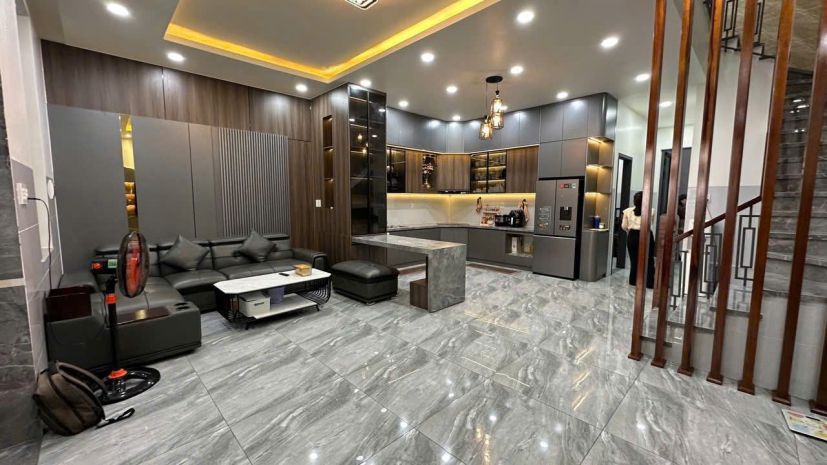 Nhà 3 tầng mới đẹp gần biển đường oto gần biển nha trqang 7454833