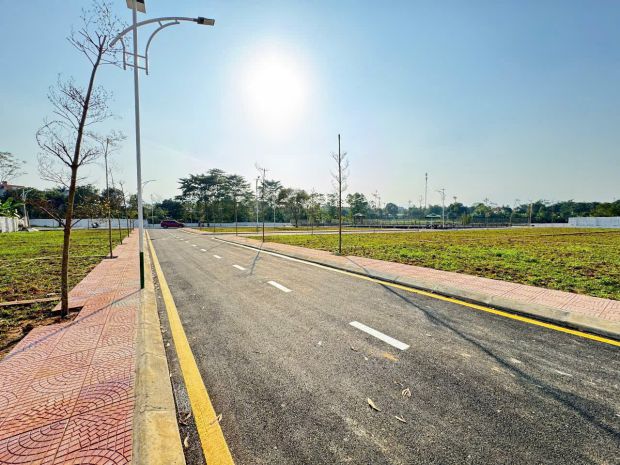 Cắt lỗ sâu  92,8m² la gián, sát ngã 4 lục quân  không mua 7454900