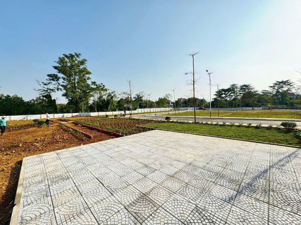 Cắt lỗ sâu  92,8m² la gián, sát ngã 4 lục quân  không mua 7454904
