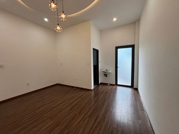 Bán nhà 2 tầng sát biển đường giáp văn cương 7454950