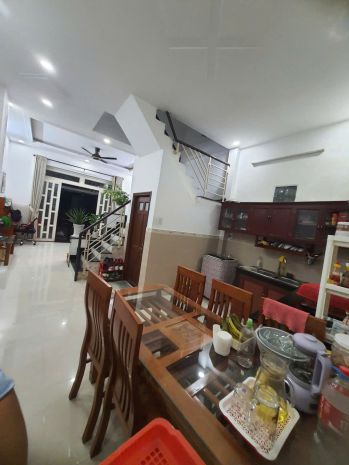 Bán nhà khu dân trí cao an ninh tốt đường số6linh xuân tphcm 7455423