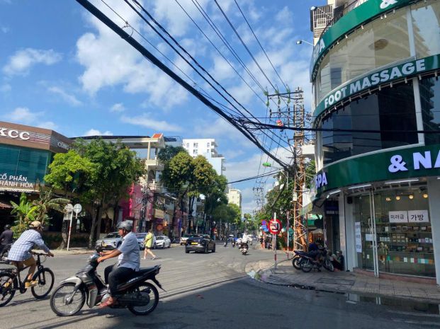 Cho thuê nhà mặt tiền nguyễn thị minh khai  trung tâm nha 7457158