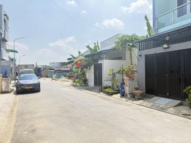 Nhà mới hẻm xe hơi 4 tầng 61m2, đường ngô chí quốc, bình 7457307