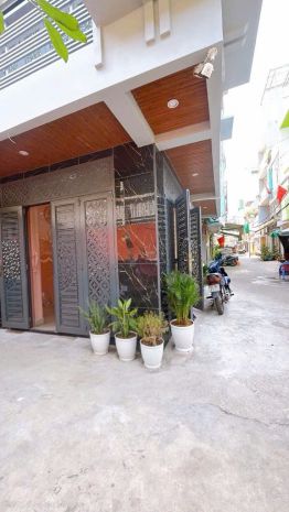Nhà mới 100 ,nằm trên đường số 35  khánh hội  quận 4.khu 7457514