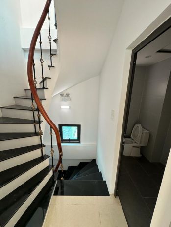 Giảm chào 2 tỉ! bán nhà mặt phố hoàng văn thái, 120m2, 8 7457830