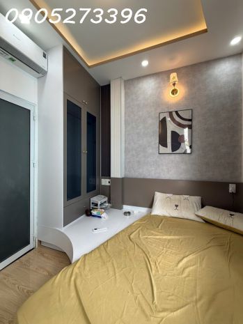 Mặt tiền phú nhuận - chỉ hơn 3 tỷ - nhà 3 lầu_ô tô đỗ cửa - 7457879