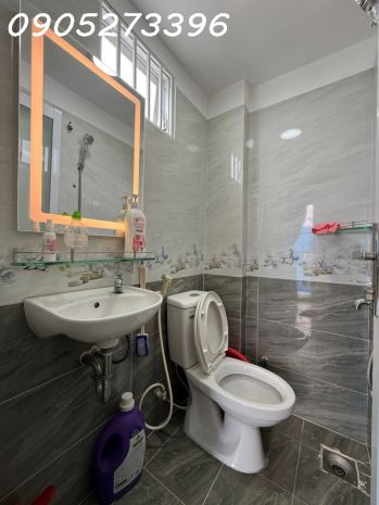 Mặt tiền phú nhuận - chỉ hơn 3 tỷ - nhà 3 lầu_ô tô đỗ cửa - 7457881