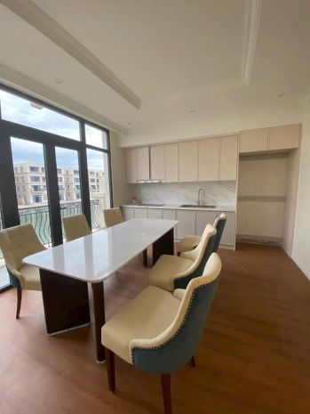 Cho thuê nhanh nhà vinhomes royal island , vũ yên, thủy 7458032