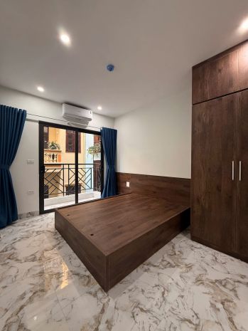Cho thuê ccmn cực đẹp 1pk 1pn ban công ngõ 199 trường 7458229