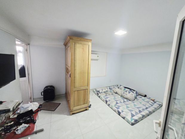 Bán nhà 3 tầng có sân thượng 147m2,ngang 6m,đường 3 ô 7458237