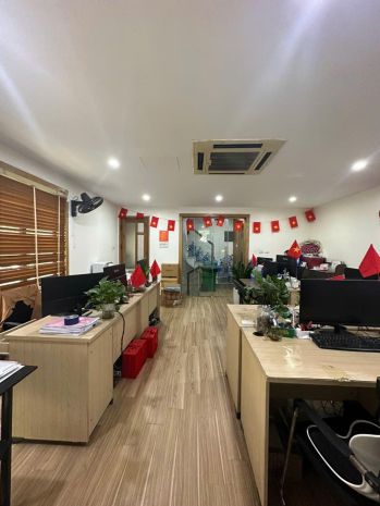 Bán siêu phẩm lô góc nguyễn văn huyên 50m 8t giá 20 tỷ- ngõ 7459107