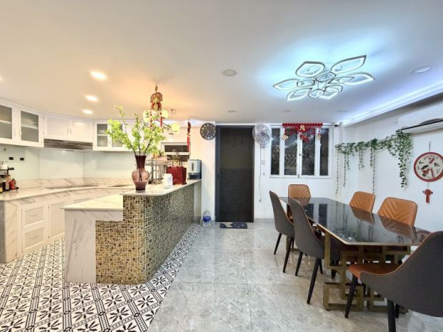 Bán nhà gò vấp oto vào nhà 125m2 5 tầng ngang 5,2m nở hậu 7460086