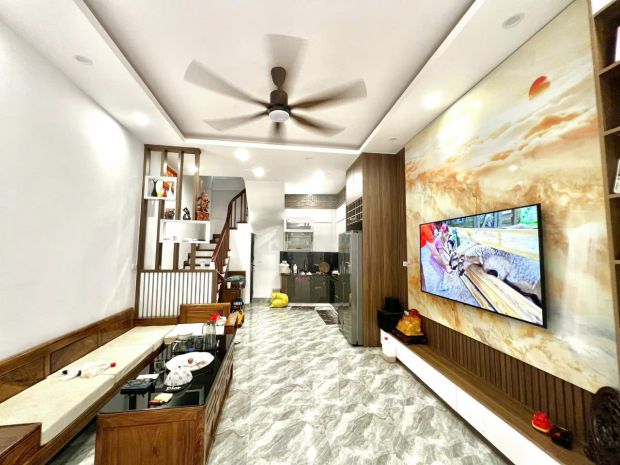 Siêu hiếm hồng mai  nhà đẹp 5 tầng  gần phố  khách chỉ 7461910