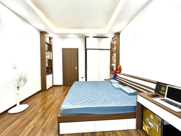 Siêu hiếm hồng mai  nhà đẹp 5 tầng  gần phố  khách chỉ 7461911